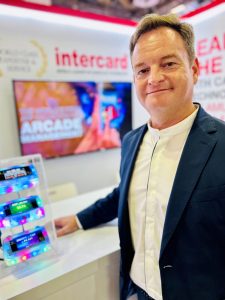 1 SEA Expo: Intercard's iQ Reader Makes Saudi Debut