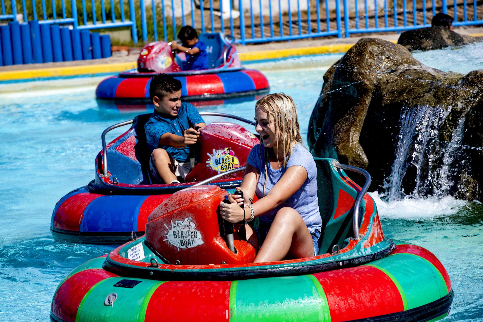 Apex Parks Group Announces Financial Restructuring