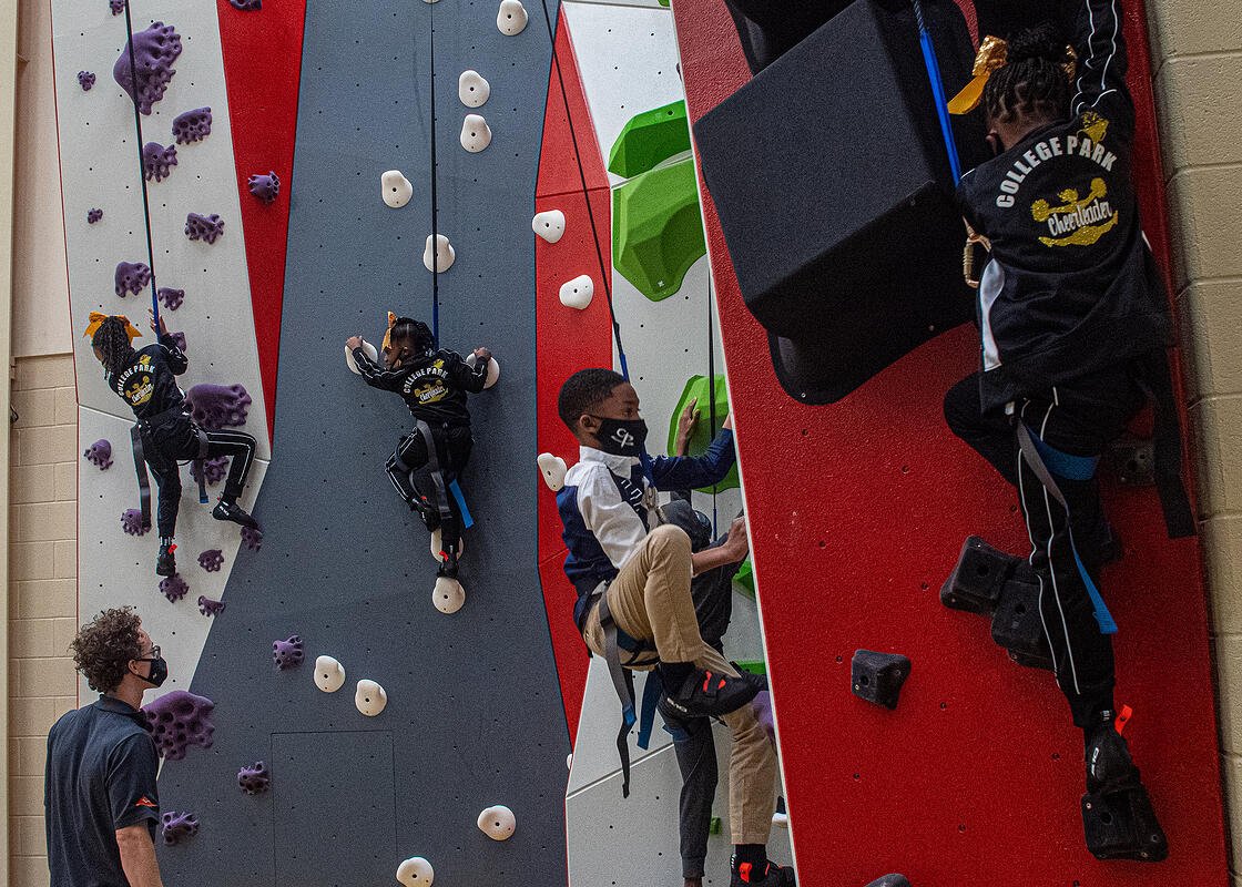 Climbing For Change Partners Stone Summit And 1Climb For New Wall