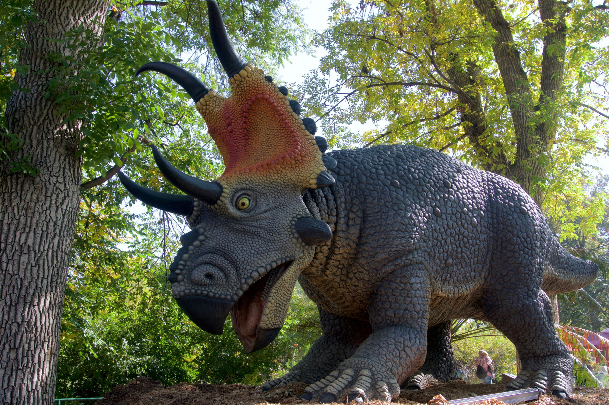 Six Flags Great Adventure & Safari doubles down on Dinosaurs
