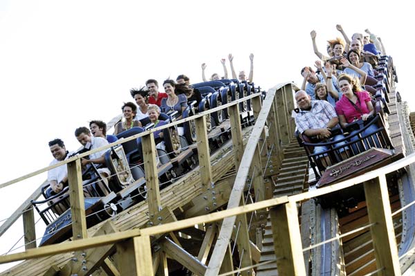 Kaatsheuvel De efteling Joris en de Draak vanavond officieel geopend.