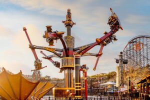 22 Dare Devil Dive 3 New Dare Devil Dive brings aerobatic thrills To Six Flags Fiesta Texas