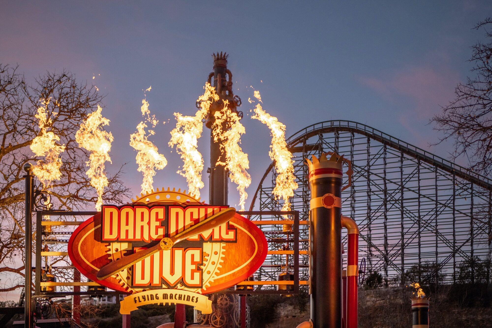New Dare Devil Dive brings aerobatic thrills To Six Flags Fiesta Texas