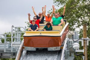 7 Roaring Springs 1 Splash Factor Report: A State of the Nation on Water Rides
