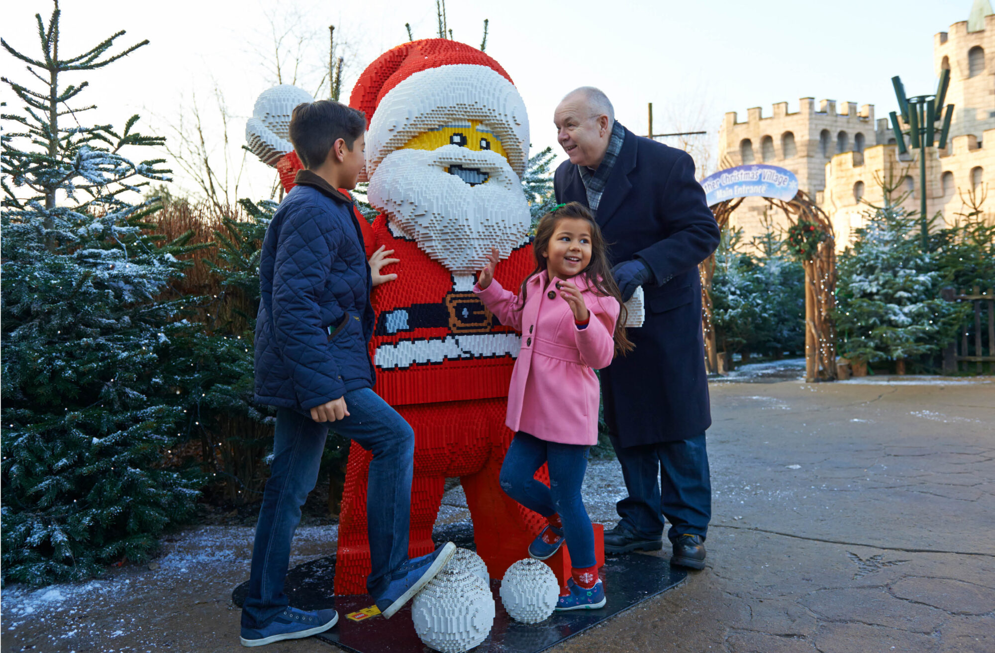 Legoland Windsor Resort announces details of its festive spectacular