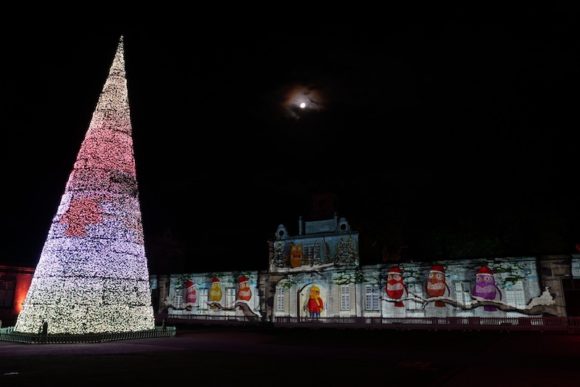 DSC04378 Lighting up Longleat