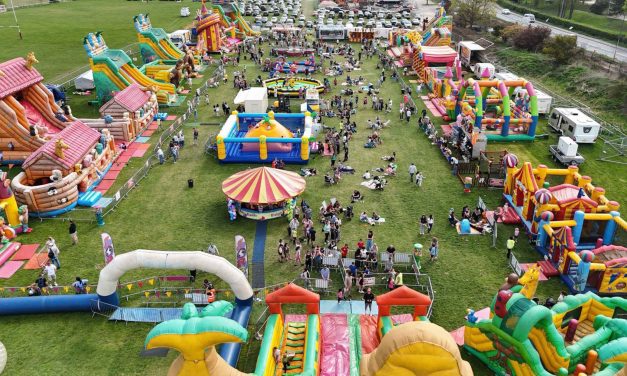 Inflatable Theme Park UK heads to Cheltenham for Easter holidays