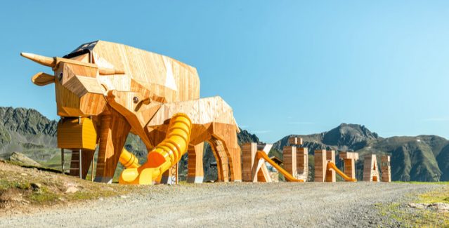 Sunkid realizes individual play and adventure world made of wood in Kühtai