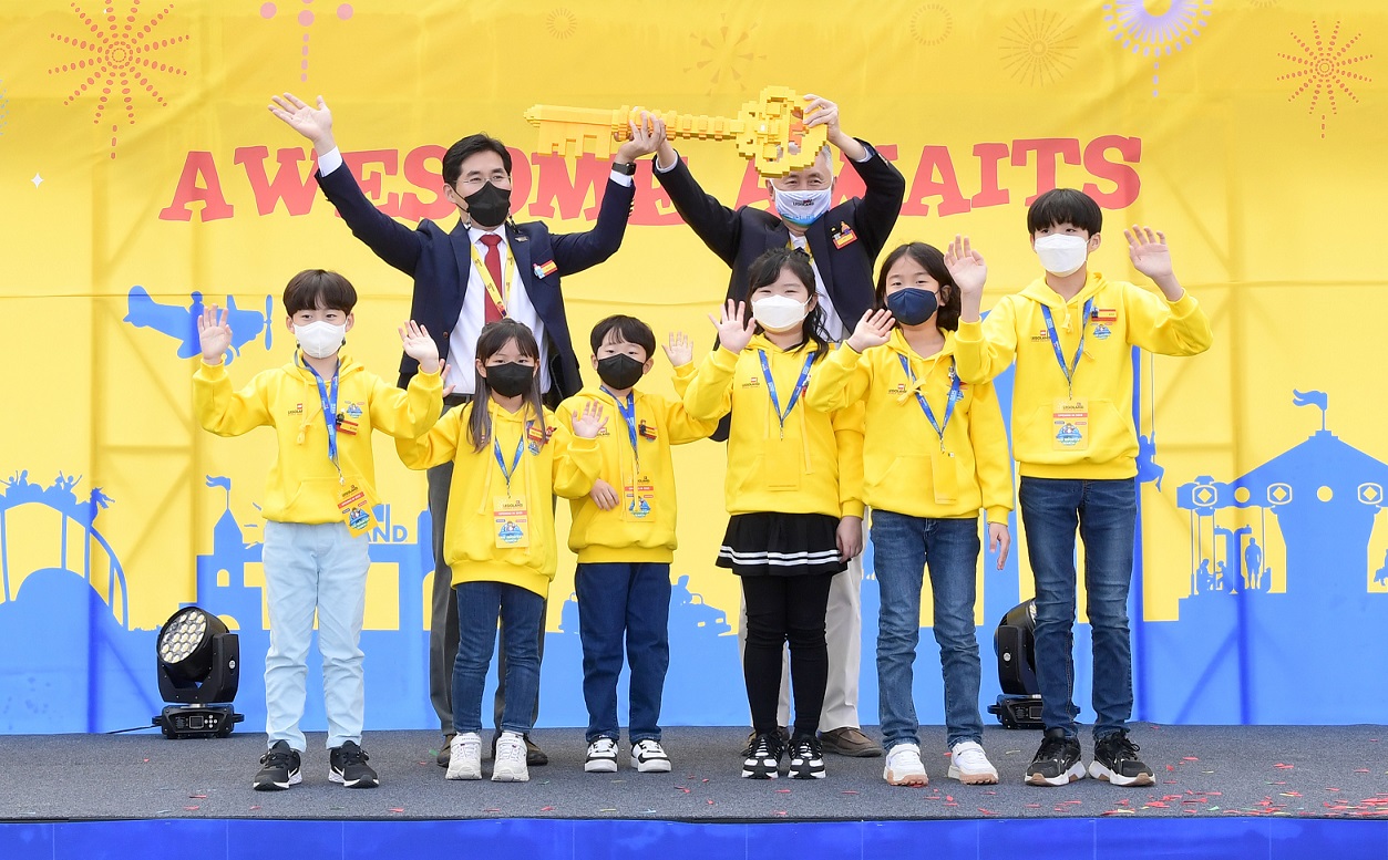 LEGOLAND Korea Resort holds commemorative ceremony ahead of Children’s Day opening